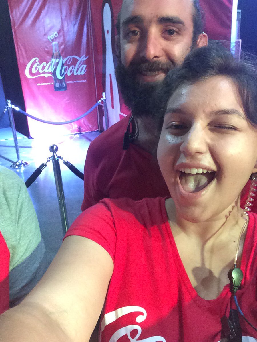 moretequilaa's tweet photo. Extraño muchísimo este trabajo:( #botellaCocaCola https://t.co/14IXz9GNGR
