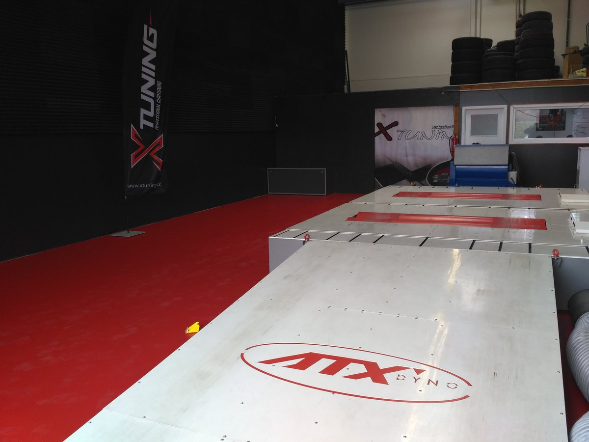 pmalasek's tweet image. Nová brzda už se rýsuje, kluci fakt mákli. #Xtuning