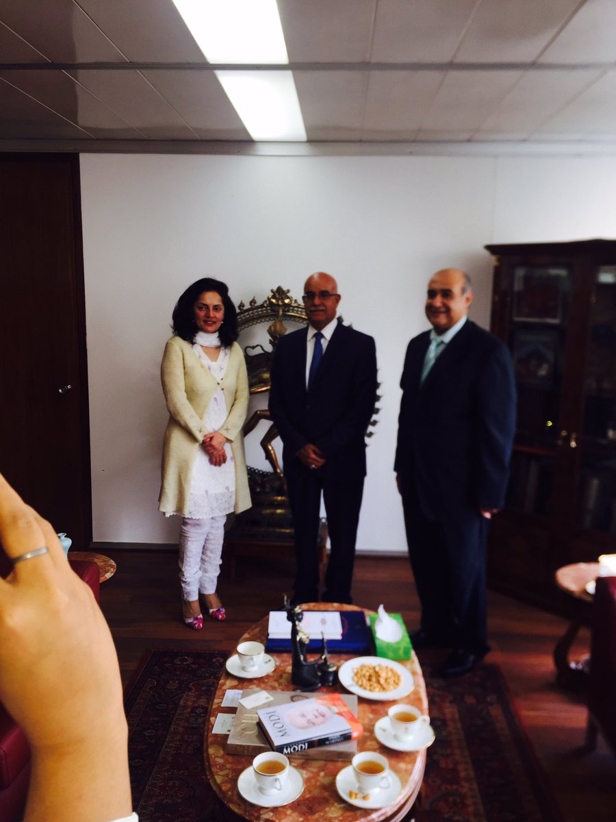 لقاء مع السفيرة الهندية ضمن سلسلة اللقاءات في اليونسكو