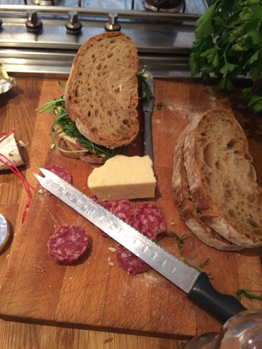 Thanks to <a href="/webreadwinners/">Breadwinners</a> for a lovely loaf.