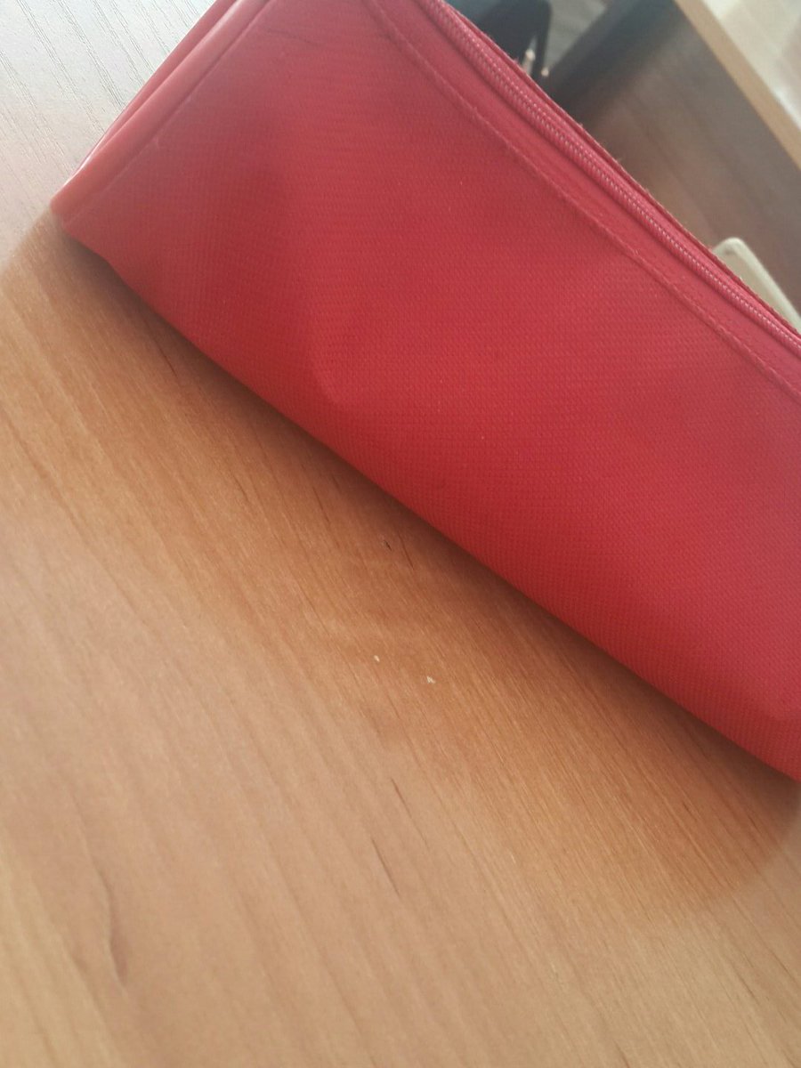 MgSiDo's tweet image. делаю пенал твиттерских))) 
✨фоллоу ми✨
✨рт этот твит✨
#ПеченюшкаФолловитКаждого