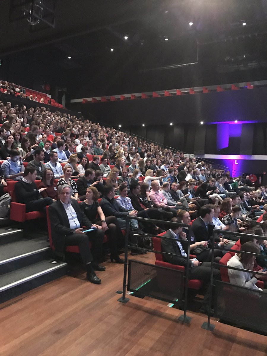 JAD_NL's tweet photo. Het zit vol! @JAD17Breda we gaan starten https://t.co/a2vpJEScpu