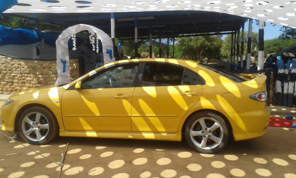 tefobella's tweet photo. Yeah yeah i do not knw gore gearbox ke eng, or air filter kana di shock absorber bt i luv u bae..o kgogile gole maswe.#YellowBae https://t.co/ykMyFs4BCU