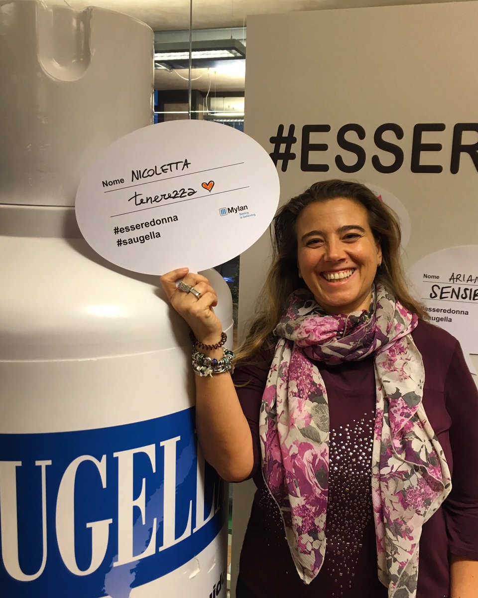 nik_ka's tweet photo. #esseredonna è tenerezza 💗#saugella #brandaycnx #venticinquesimo #pressday #connexiafriends https://t.co/KpUkcRZbYS