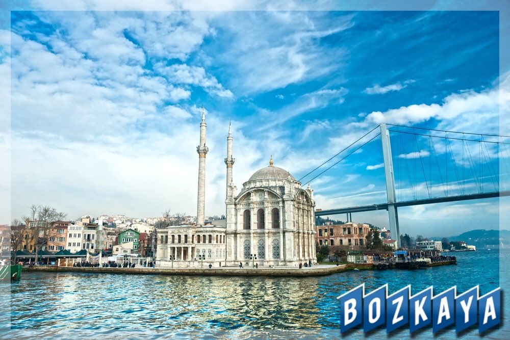 seyapi's tweet image. Bozkaya Yapı Ailesi Olarak, Mübarek #Regaib Kandilinizi Tebrik Eder,
Sizlere Ve Ailelerinize  Esenlikler Dileriz.