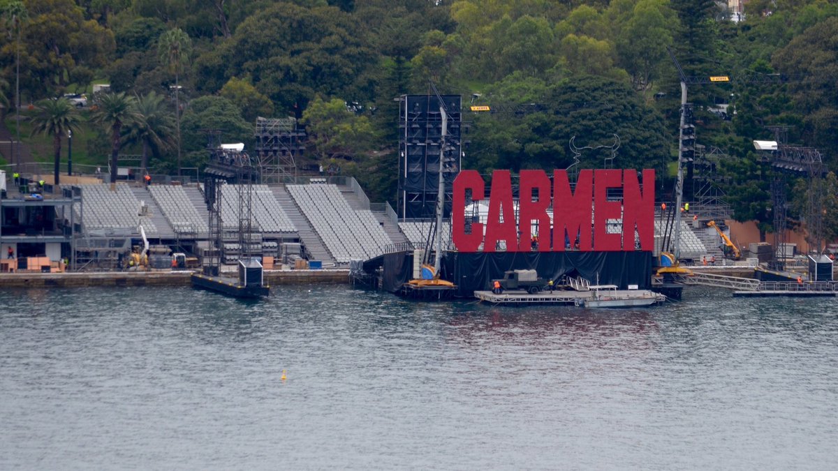 ajwildlife's tweet photo. #carmen on #SydneyHarbour in preparation #opera #Australian https://t.co/Ae3SVOTyYS