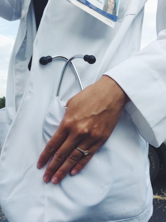 TheOfficeGenie's tweet photo. Shout out to all the doctors in the world who work tirelessly to keep us in good nick #NationalDoctorsDay @NHSMillion https://t.co/beKOUti9qw