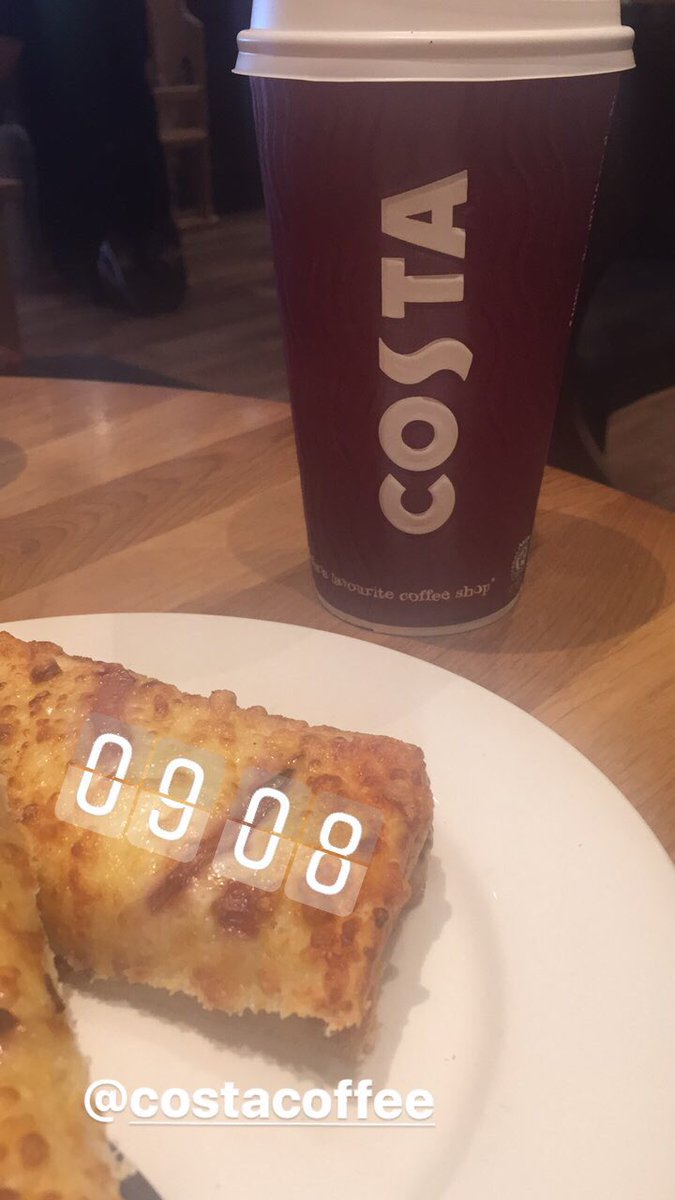 doing_her_best's tweet photo. Hiya Thursday #givemeallthecoffee https://t.co/drCyuosf5P