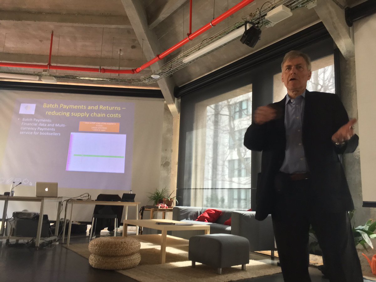 interseclibro's tweet photo. Tim Godfray, de The Booksellers Association (UK+IR) nos explica las herramientas que ofrecen a sus asociados #congresolibro https://t.co/JeiojtBLKr