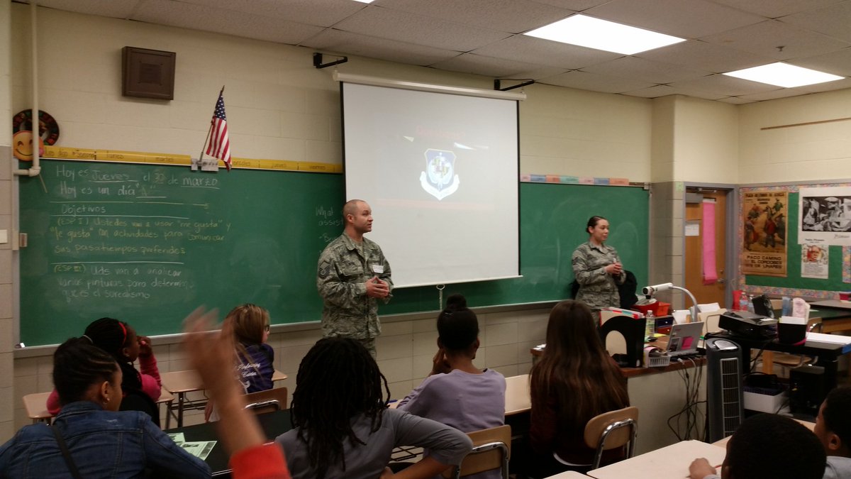 lmussini1's tweet photo. Career Day underway at MRMS! @MRMSlions @BCPScounseling https://t.co/xO0KHkj9jb