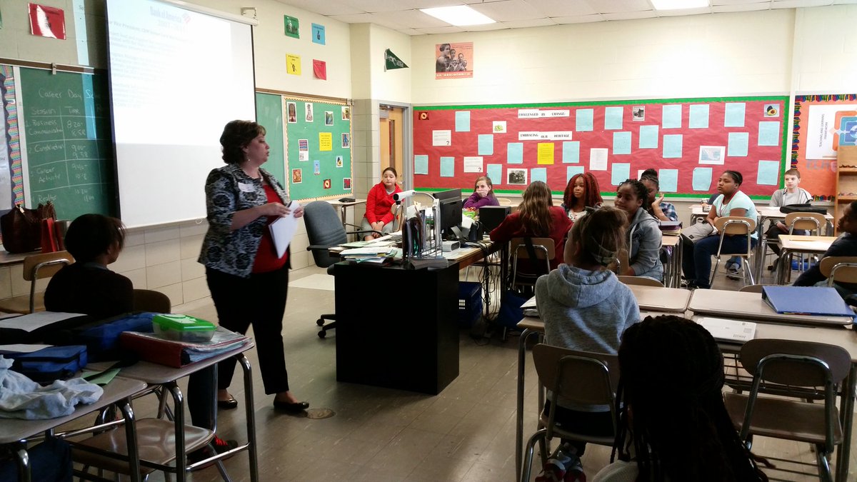 lmussini1's tweet photo. Career Day underway at MRMS! @MRMSlions @BCPScounseling https://t.co/xO0KHkj9jb