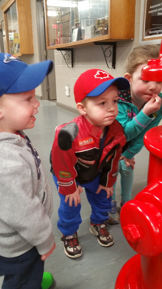 MapletonTwp's tweet photo. Lots more to see and do today - Drayton Farm Show, 11 am till 9 pm #mapletontwp https://t.co/eL9iBBhjPu