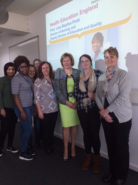 wlv_uniNews's tweet photo. Great to welcome @hee_lisaBP back to @wlv_uni to talk to students about leadership in nursing https://t.co/EG1wDleMsU