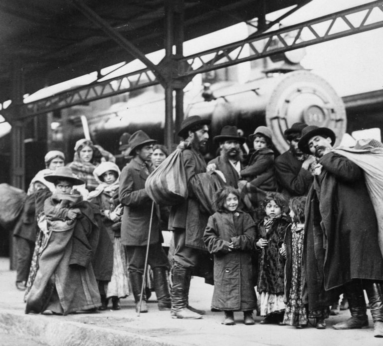 thestlawrence's tweet photo. New exhibit at the Market Gallery 'Settling in Toronto' showcases Toronto's welcoming past: https://t.co/CjKsgXlJq9 https://t.co/eaFzjOmlXJ