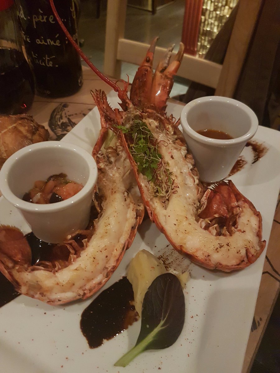 MrPapounet's tweet photo. Homard breton de Roscoff - #lespapounets https://t.co/GBcvnOPagz https://t.co/9hjSUbTHeB