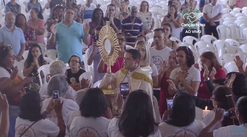 cancaonova's tweet image. Senhor reanima em nós a força para voltarmos a andar contigo! #quintadeadoracao #cancaonova