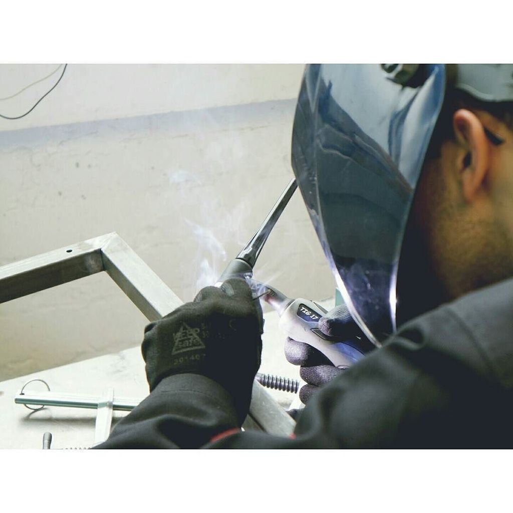 Getting our TIG torches warmed up ready to work on the custom cargo bikes coming through the workshop at moment.
.… ift.tt/2odWgiY