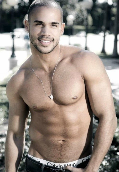 Hot4MenOfColor's tweet photo. Hot guys near you are looking for action: https://t.co/H3GldDb8Um https://t.co/tEQbbKc5ZV