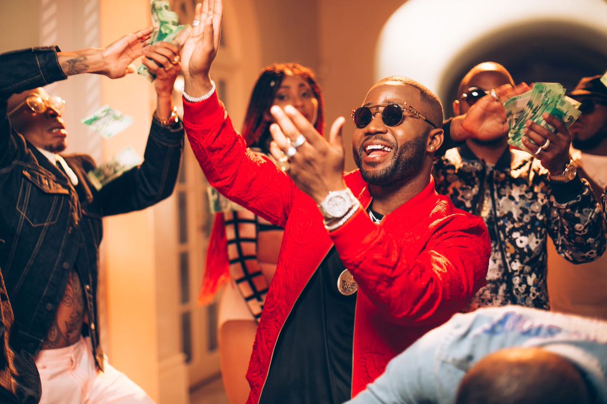 familytreeworld's tweet photo. .@CassperNyovest - #TitoMboweniVideo https://t.co/E5J45qj7Lp 🔥🔥🔥🔥🔥🔥🔥 https://t.co/0QEFaibAJp