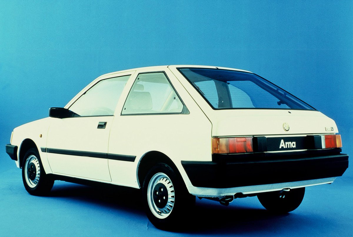 ひわいさん アルファロメオが日産と提携して作った アルナ はイタ車のデザイン 走り 日本車の信頼性になるはずが 実際は欠点の寄せ集めになっちゃったというやつ 意外とかっこいいじゃんと思ってベースになったn12パルサーを見たら衝撃のダサさだっ ひわいさん アルファロメオが日産と提携して作った アルナ はイタ車のデザイン 走り 日本車の信頼性になるはずが 実際は欠点の寄せ集めになっちゃったというやつ 意外とかっこいいじゃんと思ってベースになったn12パルサーを見たら衝撃のダサさだっ