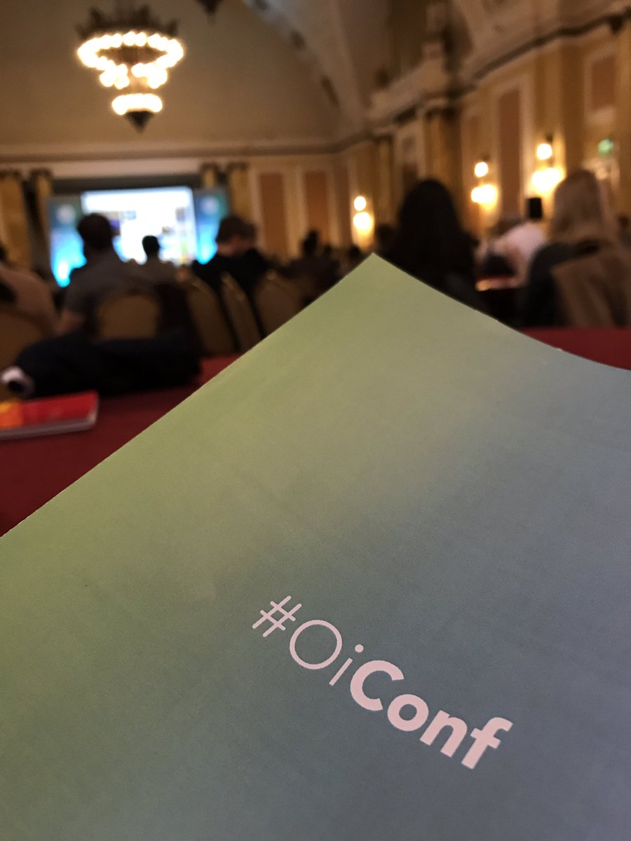 ReubenMillard's tweet photo. #OiConf lots packed in, not enough time, excellent speakers, @AdamLGreenwood digital transformation #KnowThyUser and @mrtomollerton #future https://t.co/ReUv8ob150