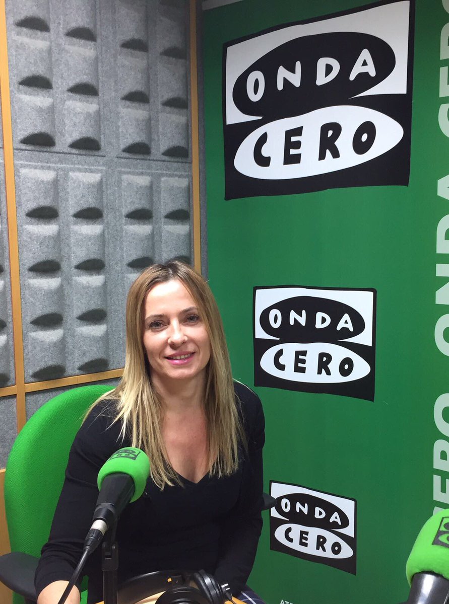 Belarbelleza's tweet photo. De entrevista en @ocrnavarra para presentar las II Carrera de las Mujeres de @MujeresQueRun #8abril #CarreraMujeresPMP #pamplona #running https://t.co/JHV6nWY1ue