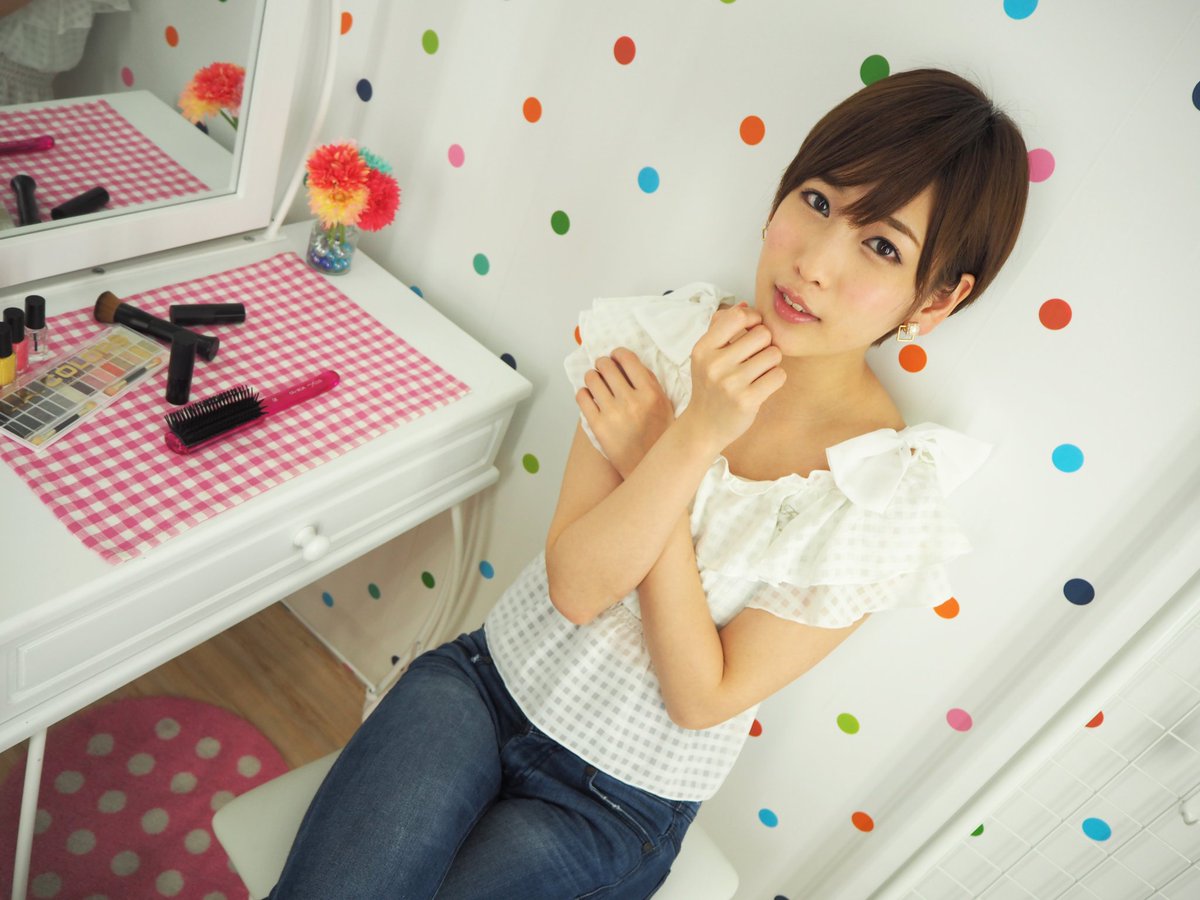 カルロス Attackchance 遅れましたが 3月26日は夏目花実ちゃんの撮影会でした イケメンスタイルと美人スタイルを持ち合わせ 男性だけでなく女性ファンも虜になってました 個人的には彼シャツスタイルがかなりバッチリでした 夏目花実