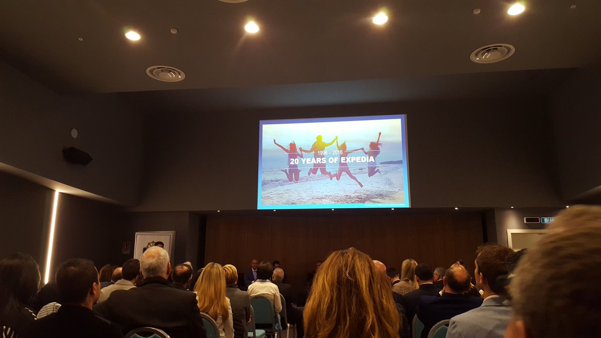 giancarusso's tweet photo. Gianluca Piras talks about #BigData #Expedia #BigDday https://t.co/ua0ELmmsJt