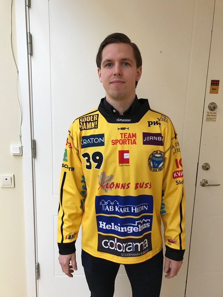 Välkommen till Broberg/Söderhamn Bandy; Forslund#39
#svbandy
brobergsoderhamn.se/2017/03/brober…