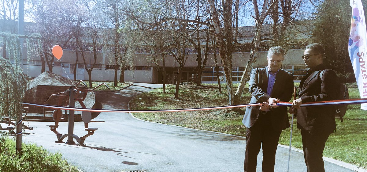 EChenut's tweet photo. Inauguration #apiness #fitout @Univ_Lorraine @groupe_mgen https://t.co/Zf9kx0B21h