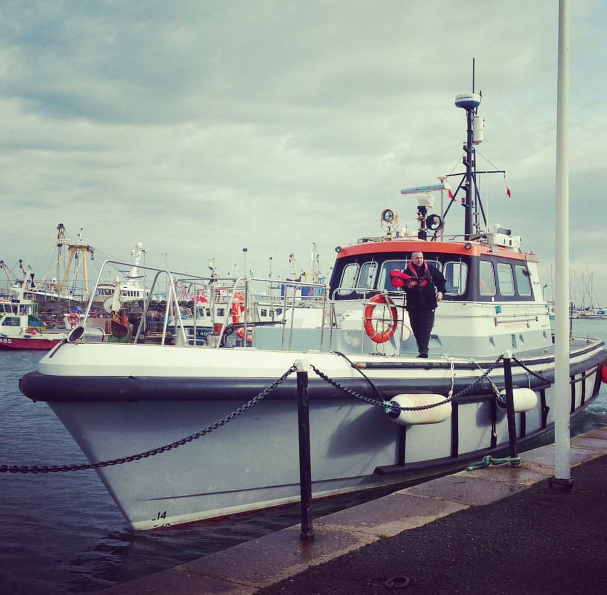 evie_nash's tweet photo. #BrixhamPilots #DeepSeaPilot #MTSBrixham #MtsHQ #Brixham https://t.co/h4fKqHEXqJ