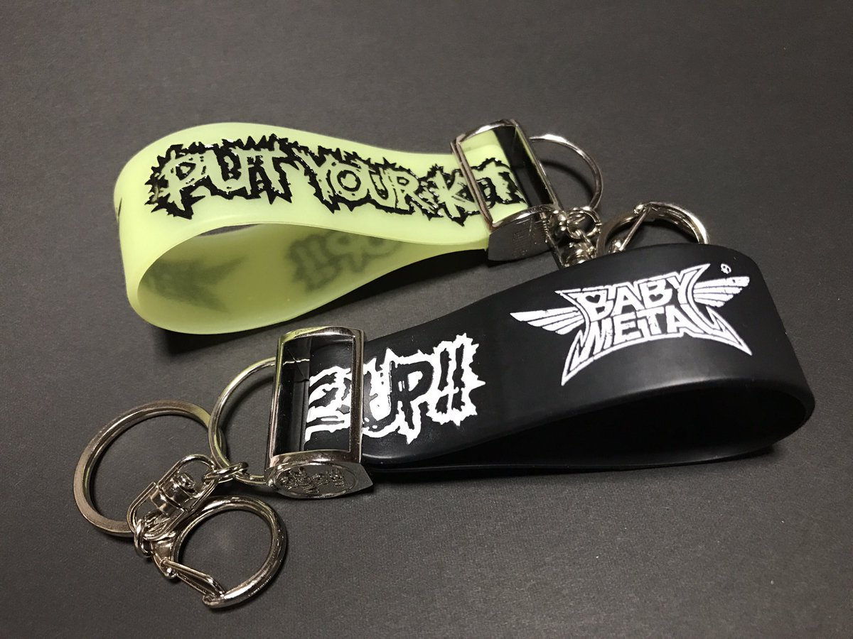 【限定】UVERworld 銀テープ ラバーバンド ホルダー タワレココラボ UVERworldとタワーレコードによるコラボグッズが登場！ - TOWER