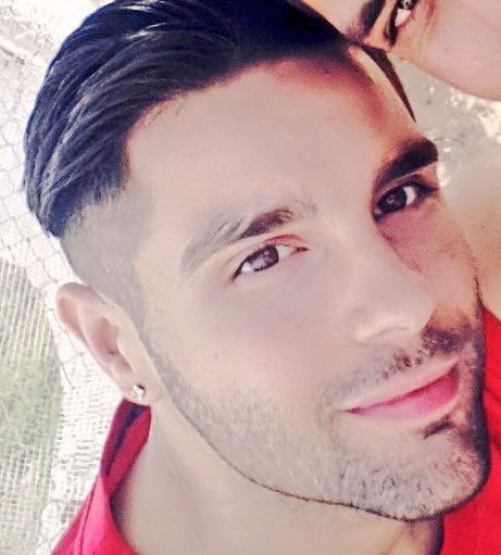 RISE0358's tweet photo. Loving this pic of @shideboss in #Pakistan ... #fanluv #ShineYourLight #selfietime #robbed this photo ... #teamshide #shidesquad #loveit https://t.co/8HBUw3Pn28