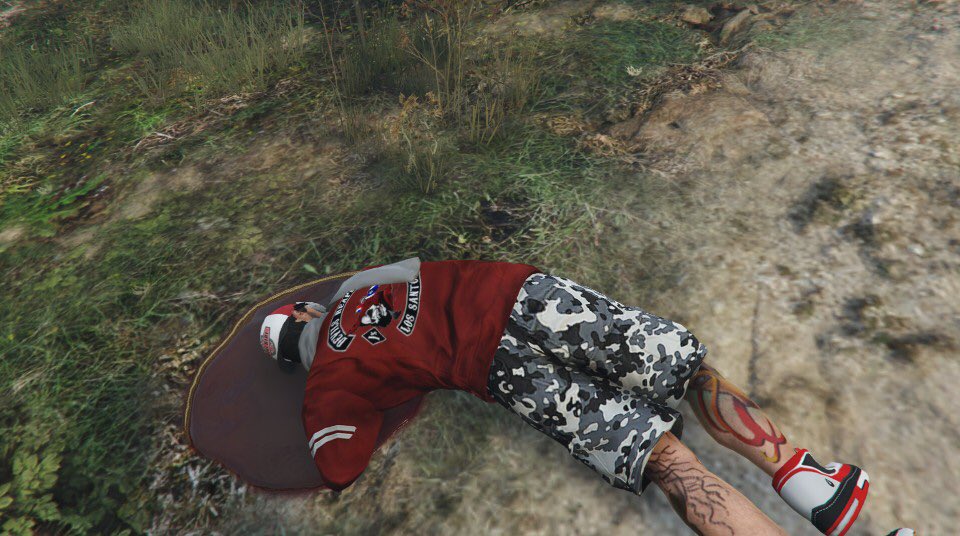 TheSluaghMC's tweet photo. Stupid fool was talking shit.We took him out and left him as an example for others not to fuck with us #Sluagh #SFFS ripped by @SFFS_Dibbzy https://t.co/yCvCedjeWS