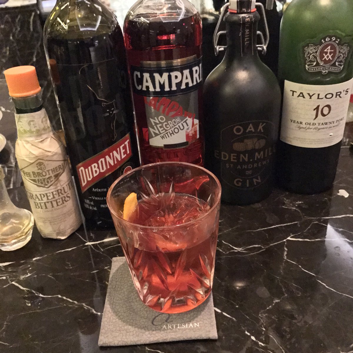 eNaraWhisky's tweet photo. Enjoying my #Negroni at #ArtesianBar by #RaiAmrit, champion of the @EdenMill Cocktail Competition HK https://t.co/meEm2ozgrv