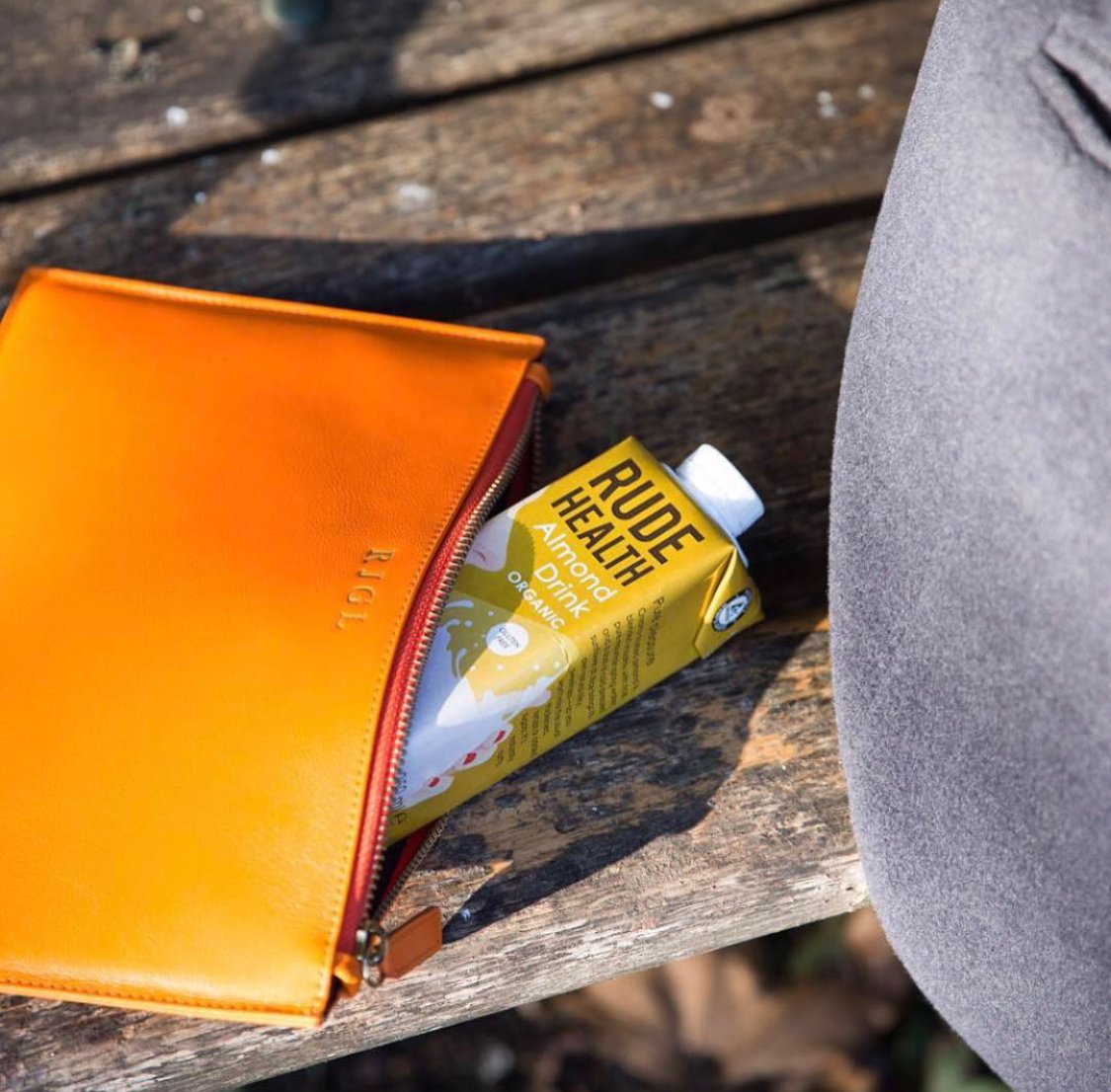 NobleMacmillan's tweet photo. Beautiful snap of our personalised leather pouch https://t.co/DYg4sSMCHh
@rudehealth #Springishere #ThursdayThoughts #LuxuryBrands https://t.co/mQI7ECDR4j