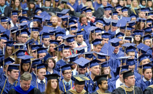 Maine’s public universities to see first tuition bump in six years bangordailynews.com/2017/03/30/new…