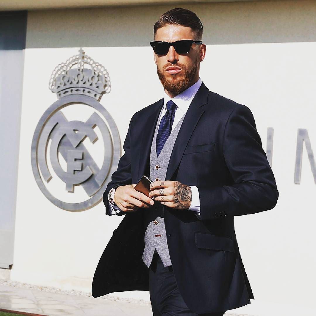 ODDSbible's tweet image. Sergio Ramos, 31 today!

700 Games
81 Goals⚽
21 Red cards🔴
La Liga🏆🏆🏆
Copa Del Rey🏆🏆
World Club Cup🏆🏆
Champions League🏆🏆
World Cup🏆
EURO's🏆🏆