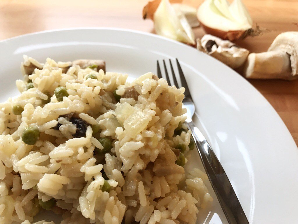 One-pot Creamy Mushroom Rice thetoddlerchef.com/2017/03/30/one…