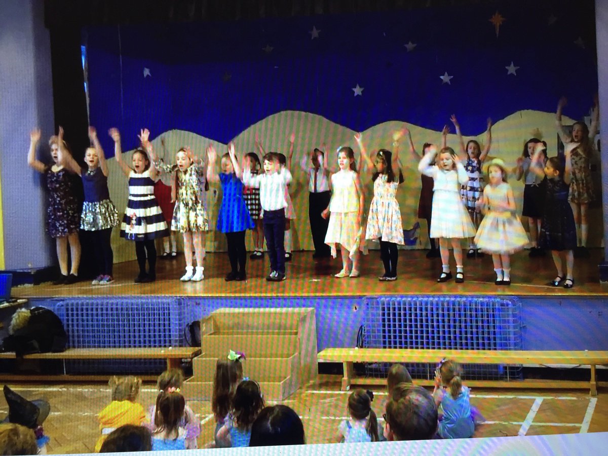 Amazing performances by our Musical Theatre Club this morning <a href="/victoria_b176/">Victoria Millward</a>