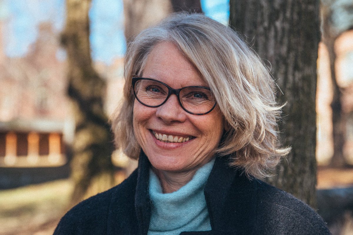 21/4 forsvarer Beate Øhre ved <a href="/NBHP_Norge/">NBHP</a> sin doktorgrad. Les mer og se video på #tegnspråk! bit.ly/2nlEeXR