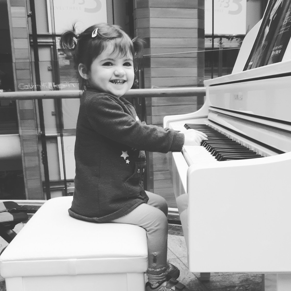 deadlybuzzyeah's tweet image. ♩🎶🎹