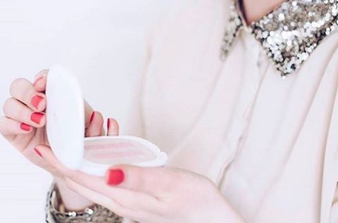 KikoMilanoUSA's tweet photo. Lights, camera, GLOW! @marrinamarry can't get enough of #KikoSpring Natural Colour Highlighter #02 🤗💖 Tiny #tbt to our Spring 2.0 collec https://t.co/teORKRhody