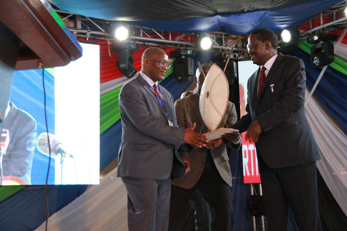 AzimioTv's tweet photo. Highlights from @RailaOdinga speech at the @LREBHealthConf
https://t.co/9TnWOQpON6
#LakeRegionHealth
@TEAMNASA_KE https://t.co/gWyi2osldY