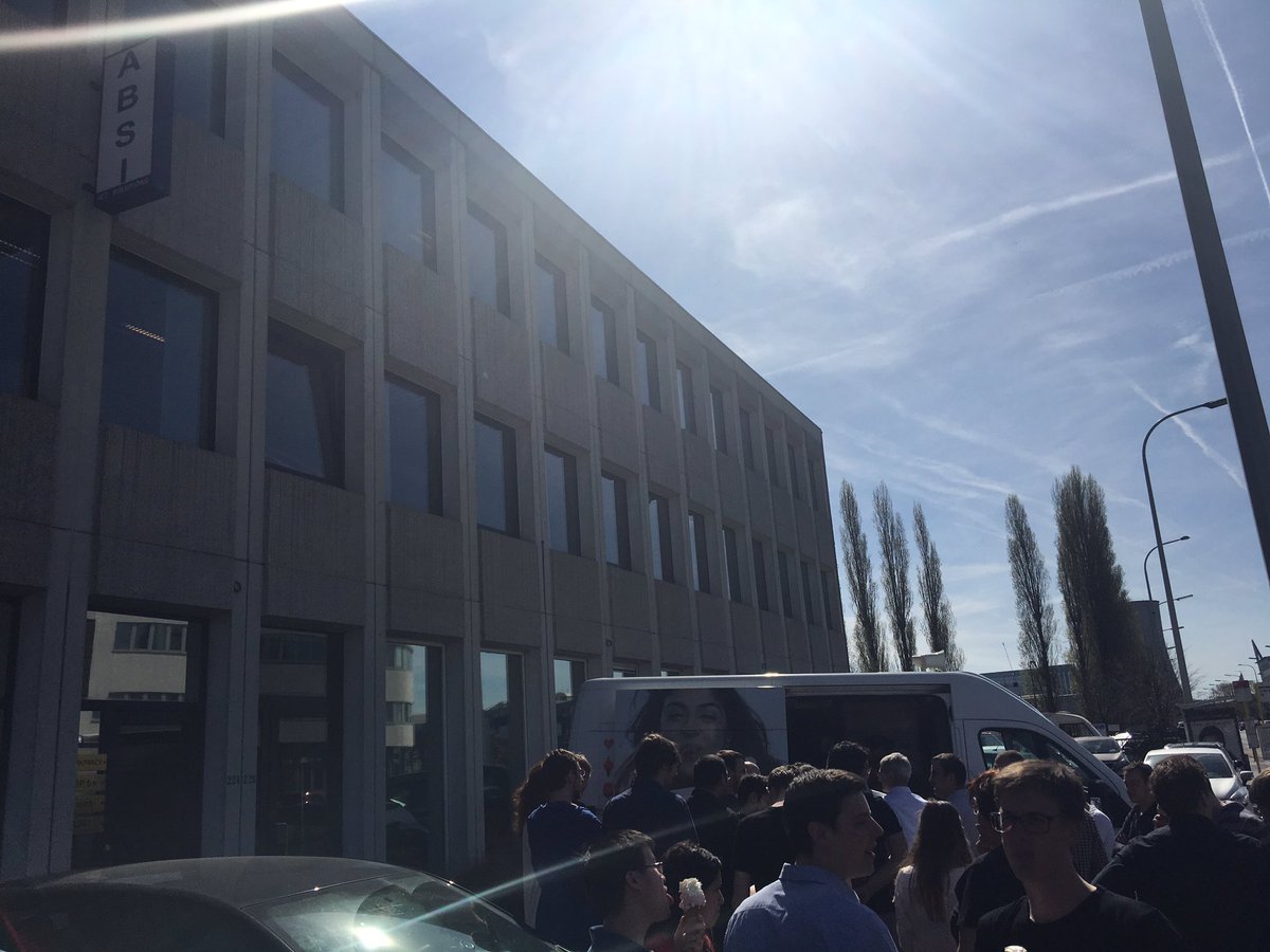 Ice cream break with the entire @absi_nv team!