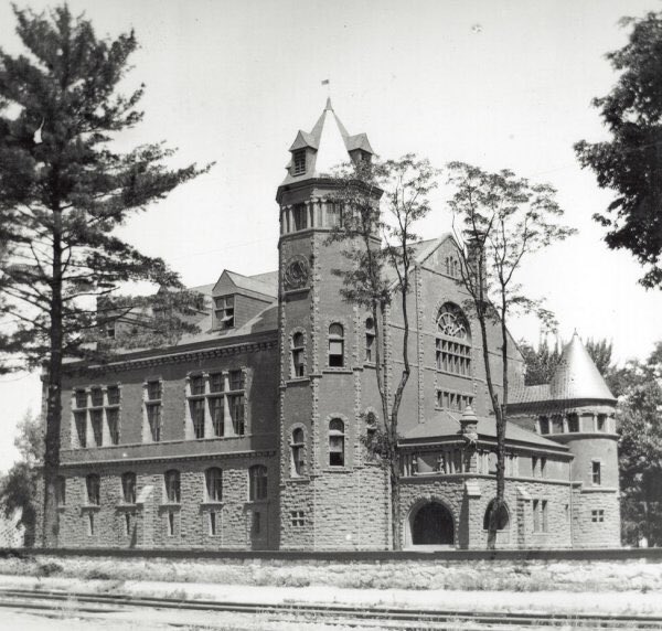 Italian at Dickinson tweet media