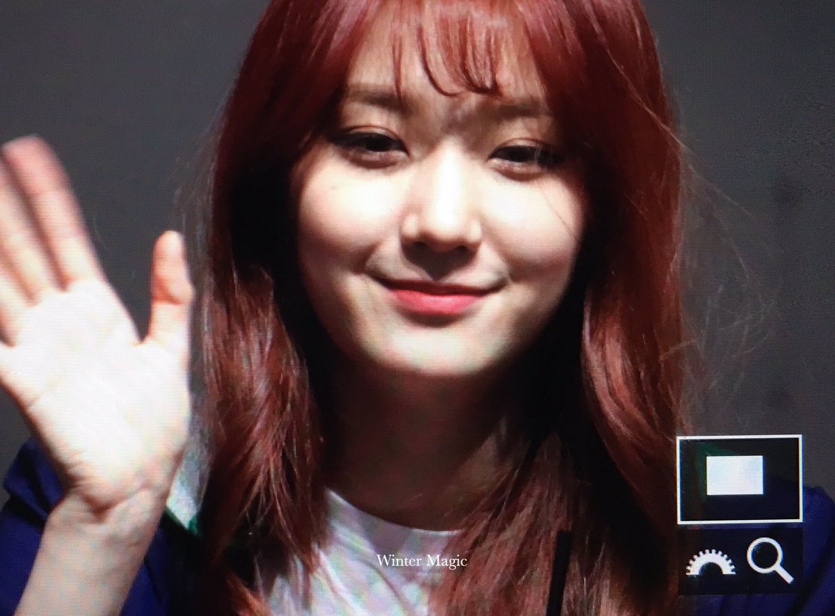 __WINTERMAGIC's tweet photo. 20170330 팬싸  

오늘 잠시만 피곤하나요?(T . T)ㅠㅠ
여전히 예쁘지만요❤️(T . T)

#프리스틴 #로아 #민경 #PRISTIN #HI_PRISTIN #WeeWoo https://t.co/dxb0YGCijS