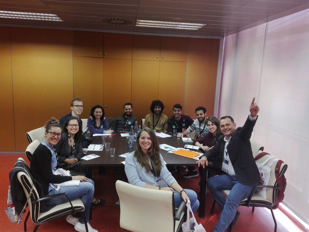 conexamos's tweet photo. Una maravillosa experiencia el #SpeedNetworkers del #Foro3IS donde #ConexamosPersonas interesantes y #Proyectos súper inspiradores ¡Gracias! https://t.co/Ylwxte6e0Y