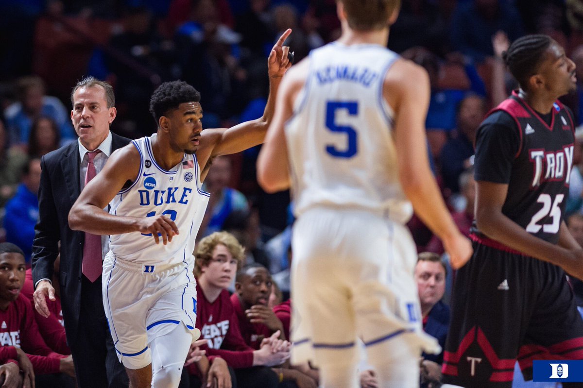 DukeMBB's tweet photo. 🔵: Matty ❄️❄️❄️
✅: College 👌-point championship 
📍: PHX
🗓: 3/30/17
⌚️: 10 p.m. ET
📺: ESPN 

#HereComesDuke https://t.co/xMkHn1CF5x