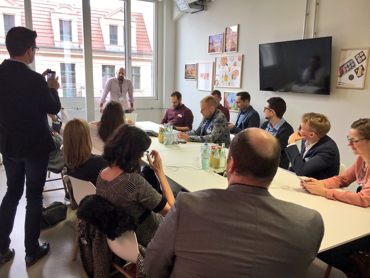 Full House <a href="/deliveryherocom/">Delivery Hero</a> #kresstour Mobile Media Business <a href="/kressZwitscher/">kresszwitscher</a> @VDZPresse @tagesspiegel <a href="/rocketinternet/">Rocket Internet</a> <a href="/WIRED/">WIRED</a> #berlin